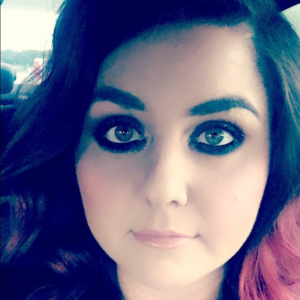 Meet your Posher, Kelly